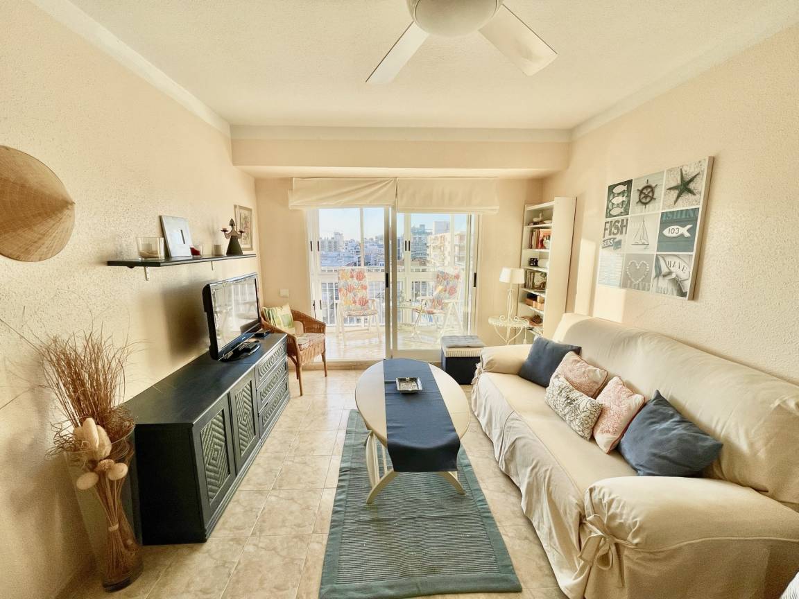80 M² Apartamento ∙ 2 Habitaciones ∙ 4 Huéspedes - Gandía