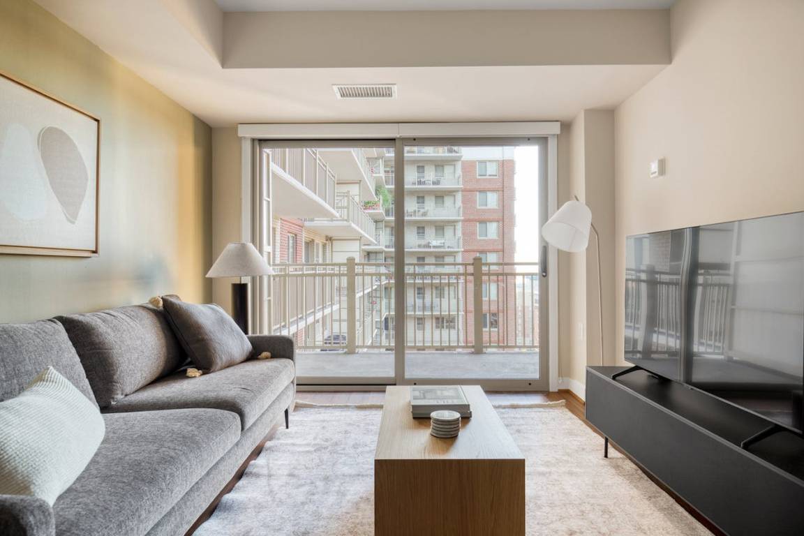 56 M² Apartment ∙ 1 Bedroom ∙ 2 Guests - Arlington, VA