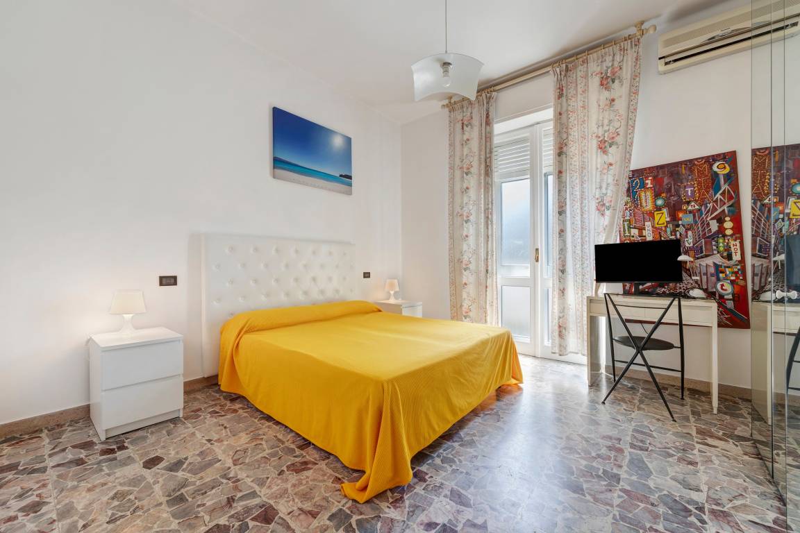 50 M² Apartamento ∙ 1 Habitación ∙ 2 Huéspedes - Cagliari