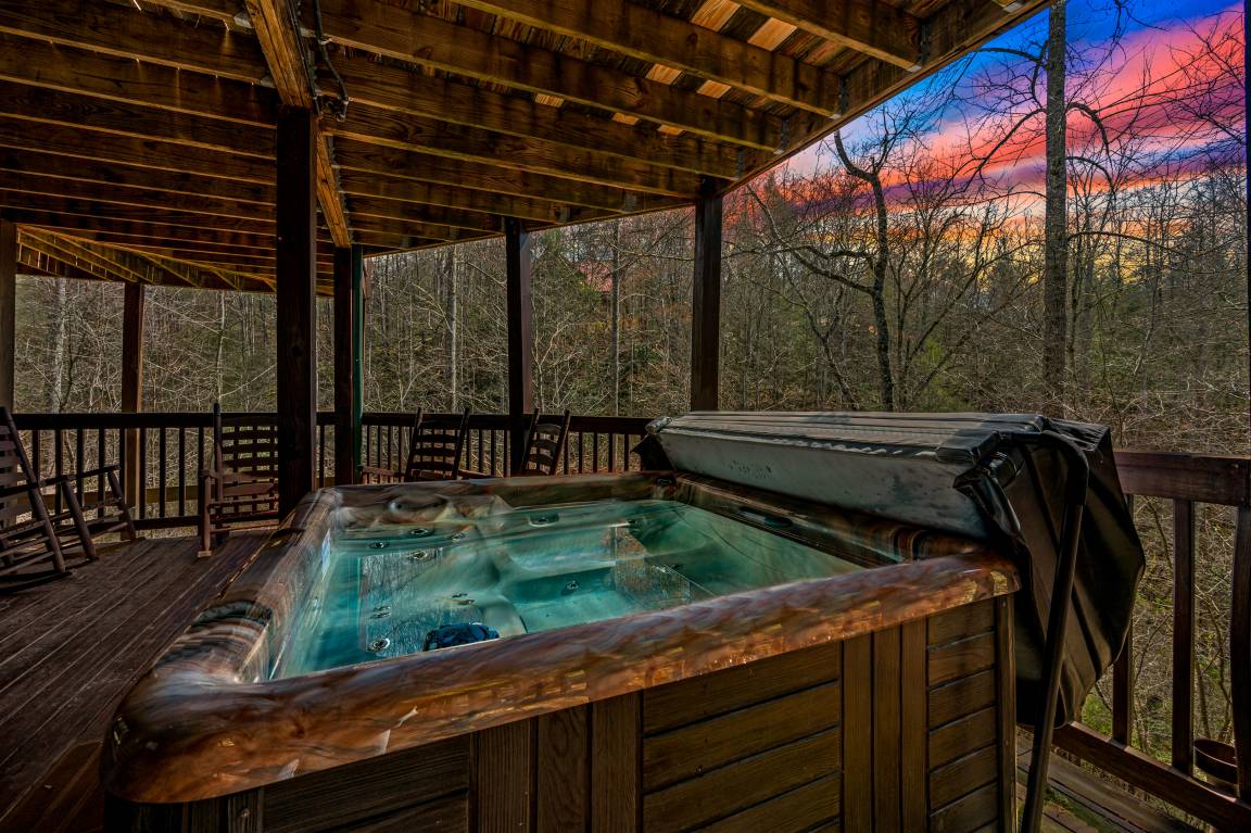223 M² House ∙ 3 Bedrooms ∙ 10 Guests - Gatlinburg, TN