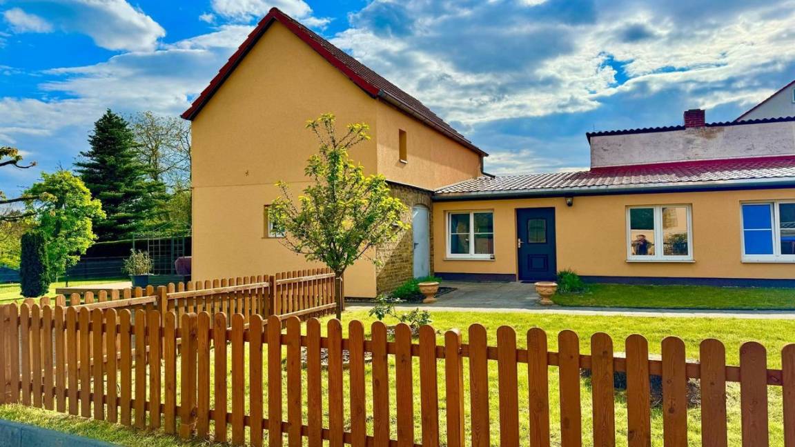 100 M² House ∙ 2 Bedrooms ∙ 2 Guests - Potsdam
