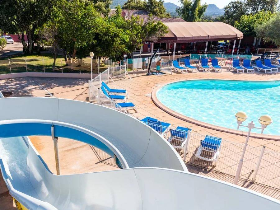 32 M² Bungalow ∙ 3 Habitaciones ∙ 6 Huéspedes - Corsica