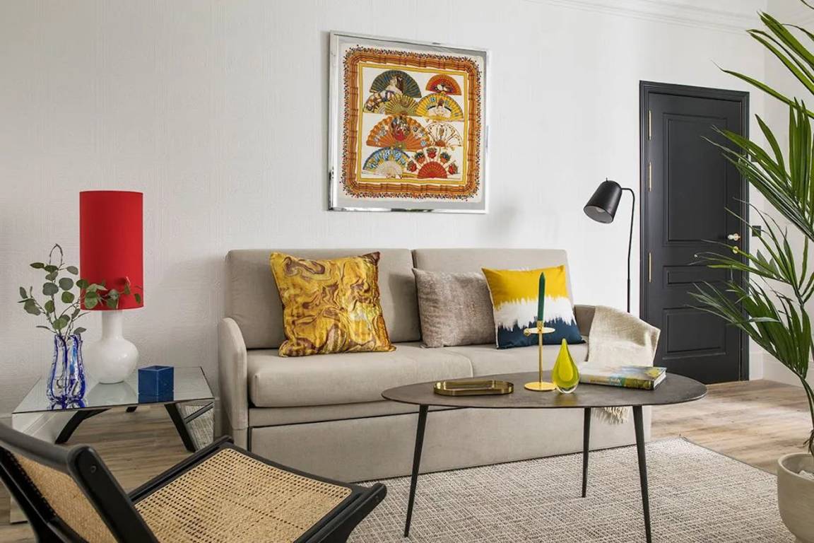 150 M² Apartamento ∙ 2 Habitaciones ∙ 4 Huéspedes - Chueca
