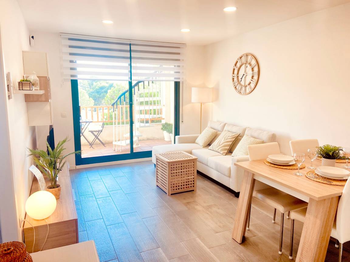 70 M² Apartamento ∙ 2 Habitaciones ∙ 4 Huéspedes - Miami Playa