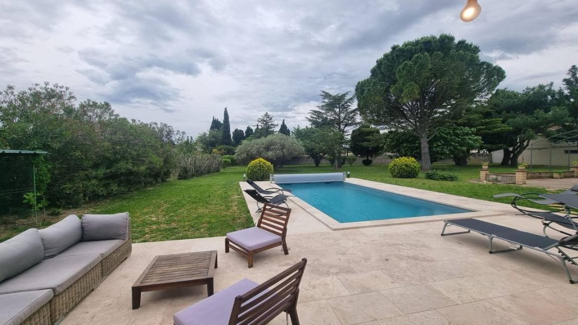 120 M² Maison De Vacances ∙ 3 Chambres ∙ 6 Personnes - Saint-Rémy-de-Provence