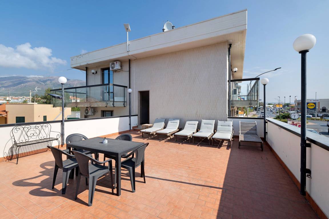 30 M² Appartement ∙ 1 Slaapkamer ∙ 4 Gasten - Ceriale