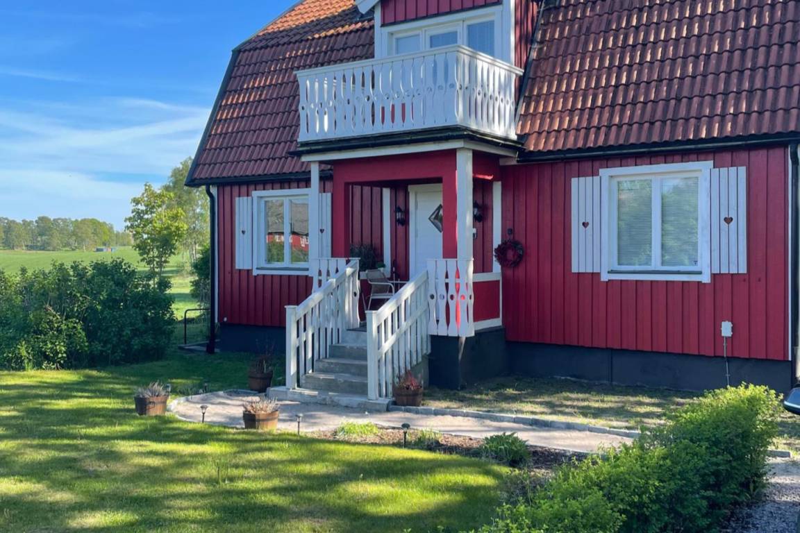 140 M² Landhaus ∙ 4 Schlafzimmer ∙ 8 Gäste - Markaryd