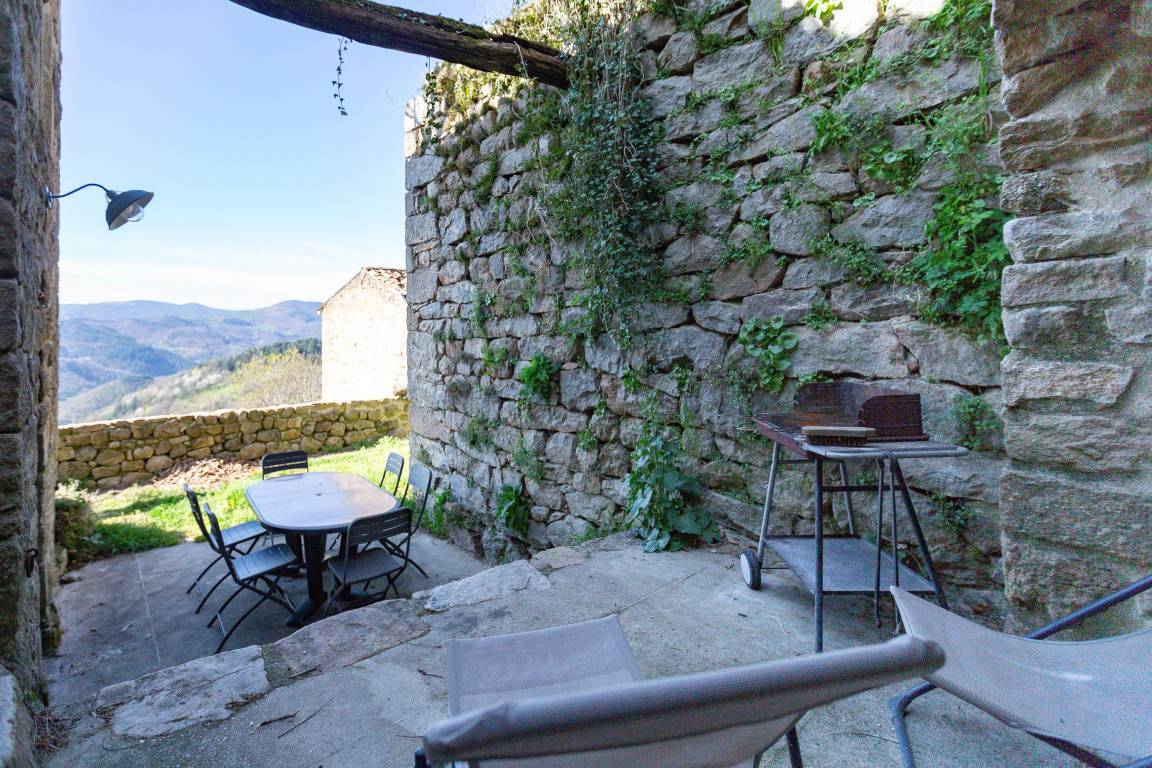 130 M² Huis ∙ 4 Slaapkamers ∙ 10 Gasten - Ardèche