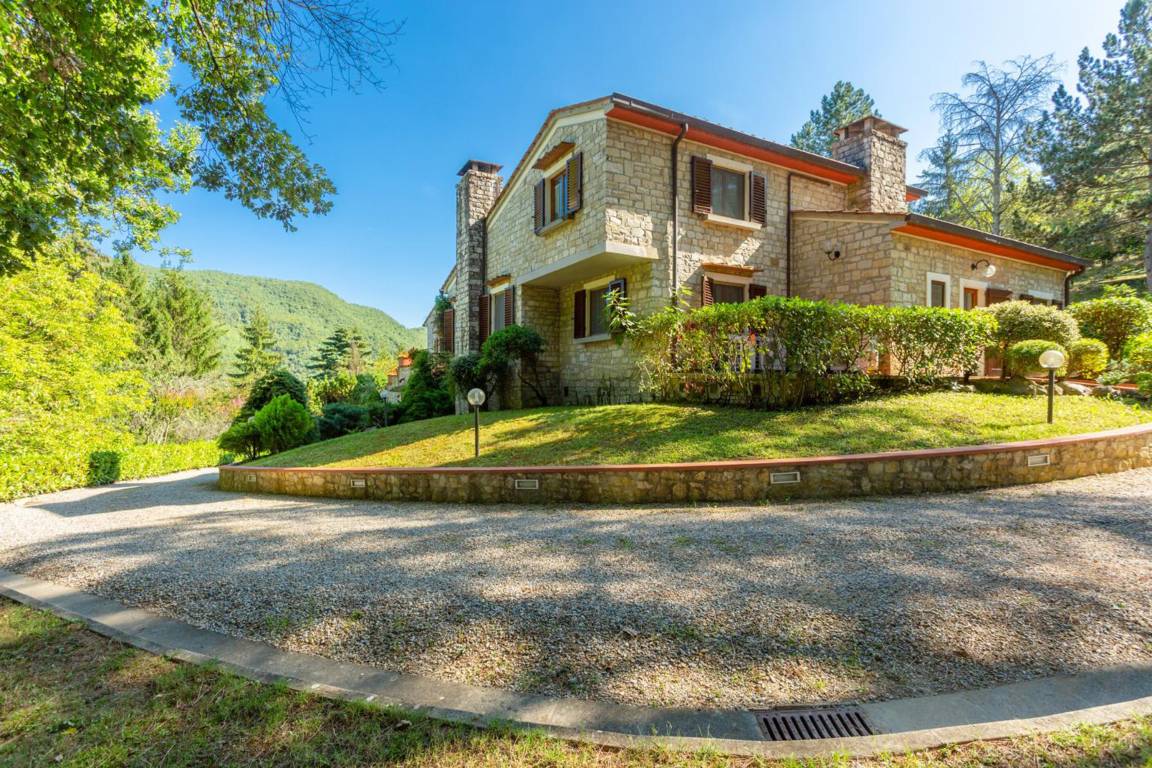 320 M² Villa Vacanza ∙ 6 Camere Da Letto ∙ 12 Ospiti - Mugello