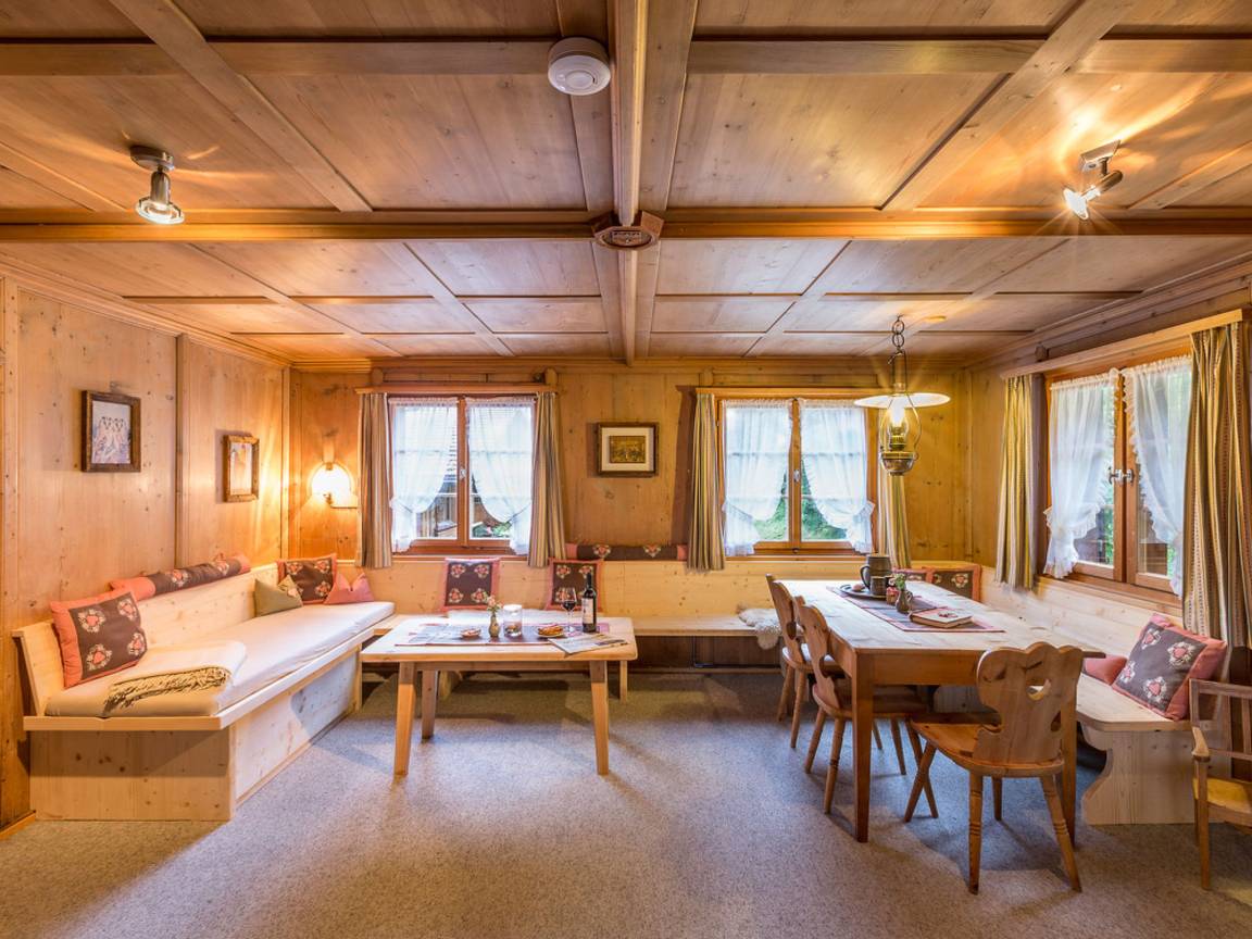 Ferienwohnung ∙ 6 Schlafzimmer ∙ 19 Gäste - Sankt Antönien