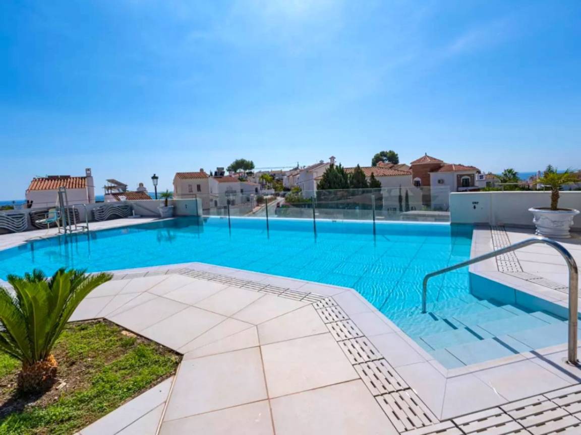 90 M² Apartamento ∙ 1 Habitación ∙ 6 Huéspedes - Nerja