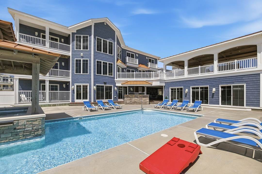 894 M² House ∙ 12 Bedrooms ∙ 36 Guests - Virginia Beach, VA