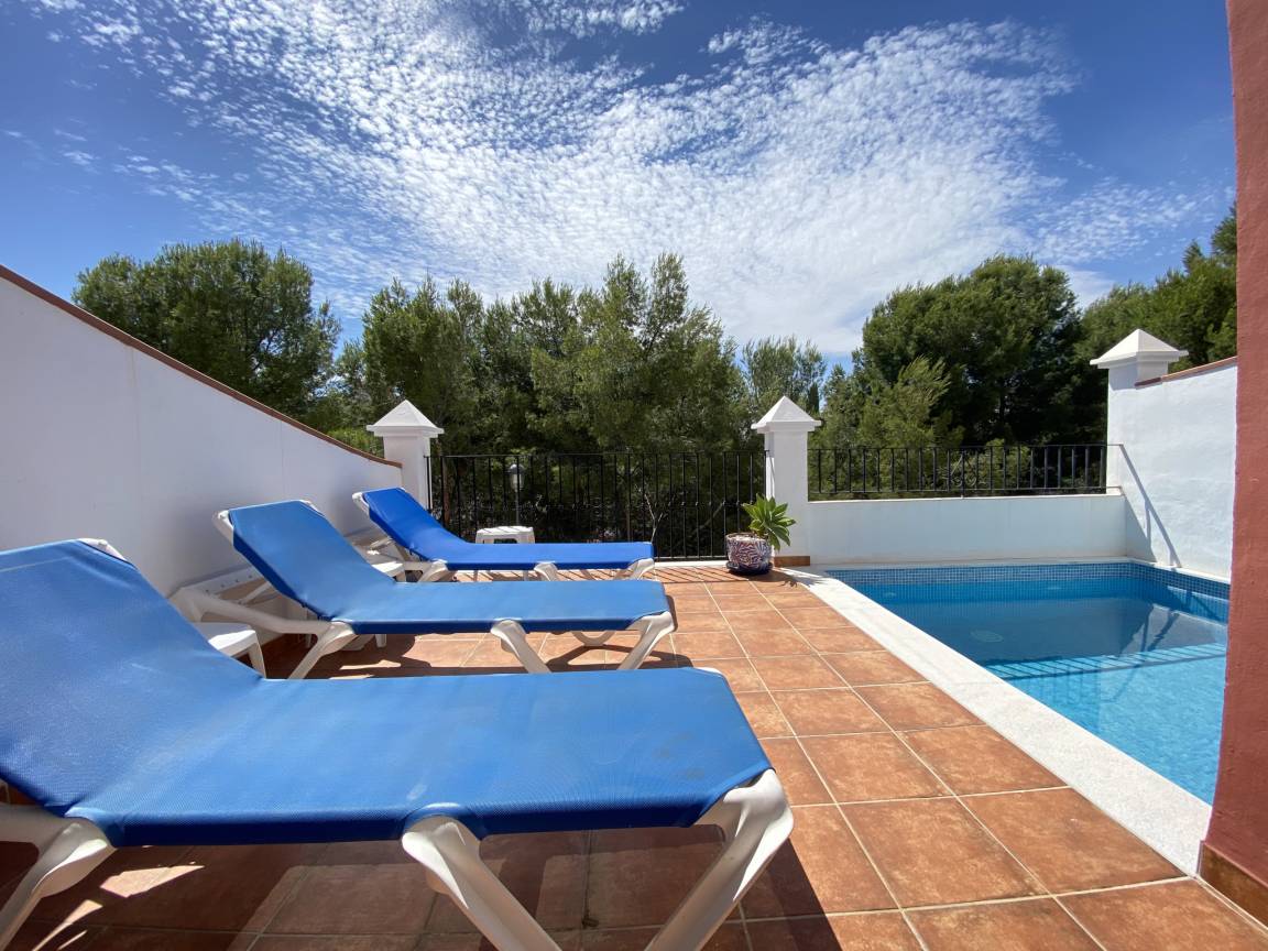 100 M² Villa ∙ 4 Bedrooms ∙ 8 Guests - Torrox Costa
