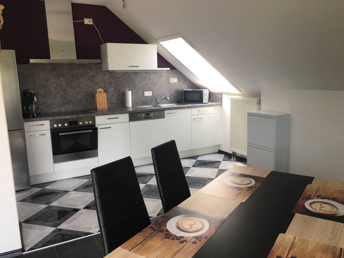 55 M² Ferienwohnung ∙ 1 Schlafzimmer ∙ 3 Gäste - Karlstadt