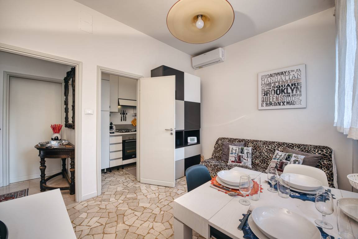 42 M² Apartamento ∙ 1 Habitación ∙ 3 Huéspedes - Bolonia
