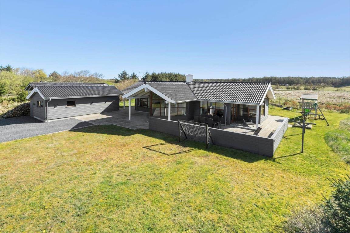 106 M² House ∙ 3 Bedrooms ∙ 6 Guests - Hirtshals