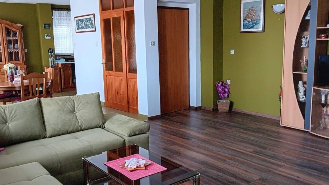 92 M² Ferienwohnung ∙ 3 Schlafzimmer ∙ 6 Gäste - Bibinje