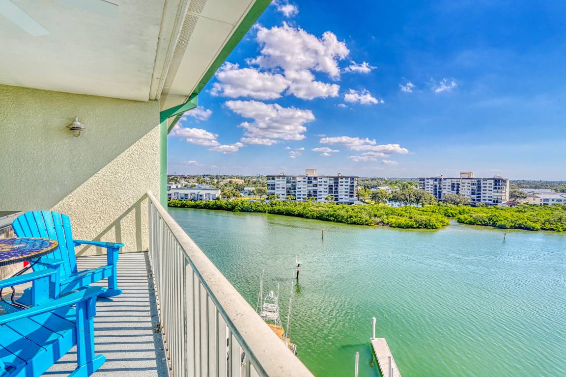102 M² Condo ∙ 2 Bedrooms ∙ 8 Guests - Indian Rocks Beach, FL