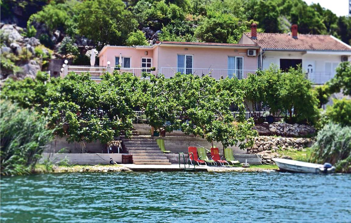 89 M² Apartment ∙ 3 Bedrooms ∙ 5 Guests - Brist