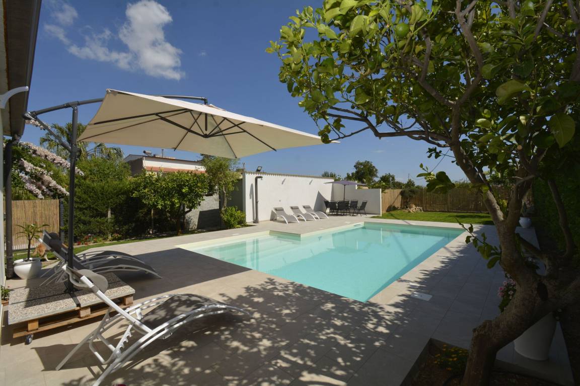 110 m&sup2; Villa 3 Schlafzimmer 7 G&auml;ste