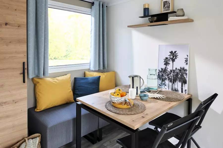 23 M² Mobil-home ∙ 2 Chambres ∙ 4 Personnes - Jura
