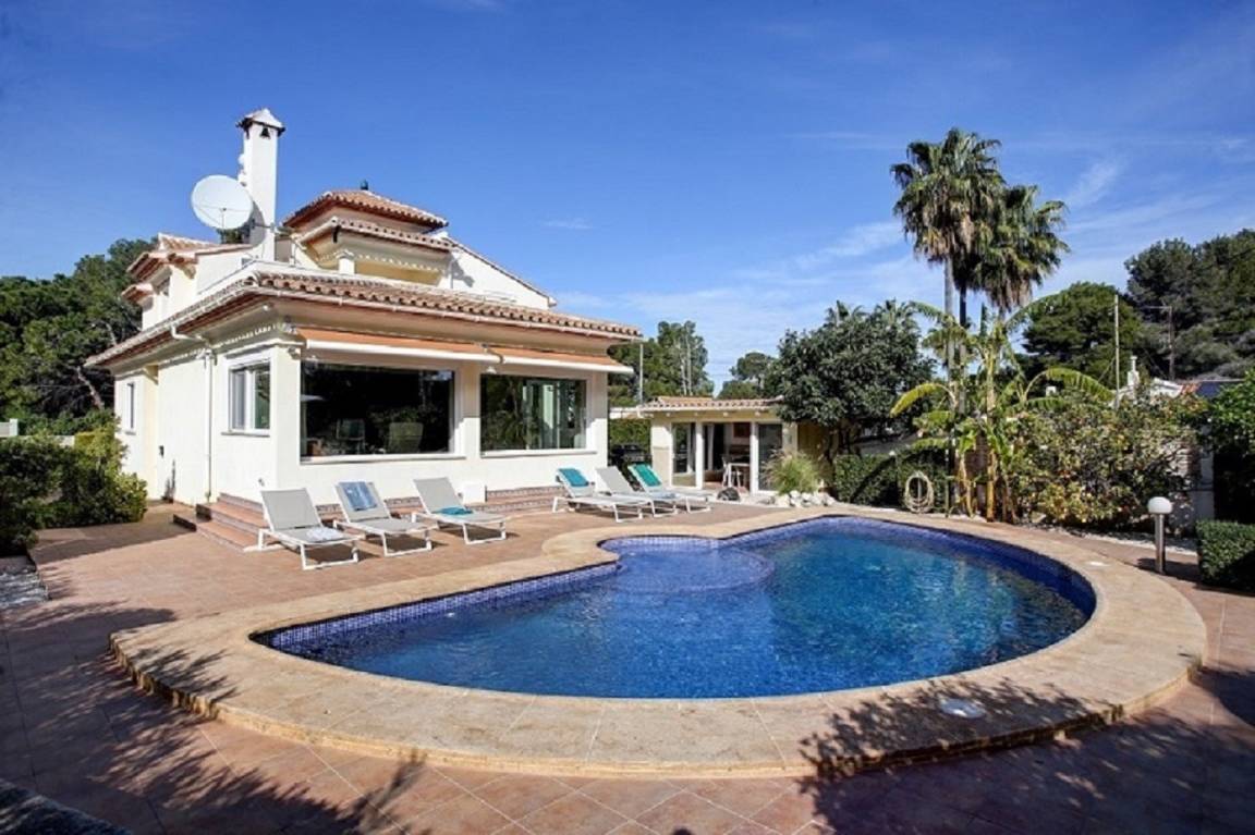 355 M² Villa ∙ 5 Habitaciones ∙ 10 Huéspedes - Xàbia