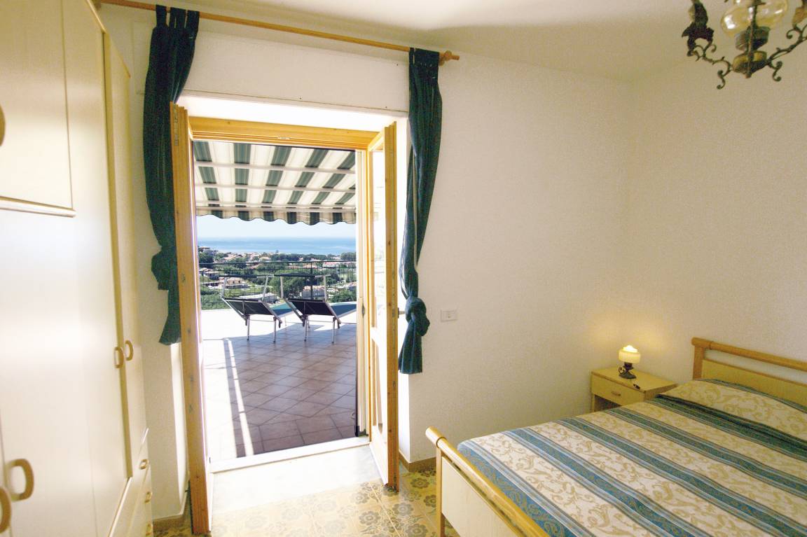 70 m² Ferienwohnung ∙ 2 Schlafzimmer ∙ 5 Gäste – Bild 4