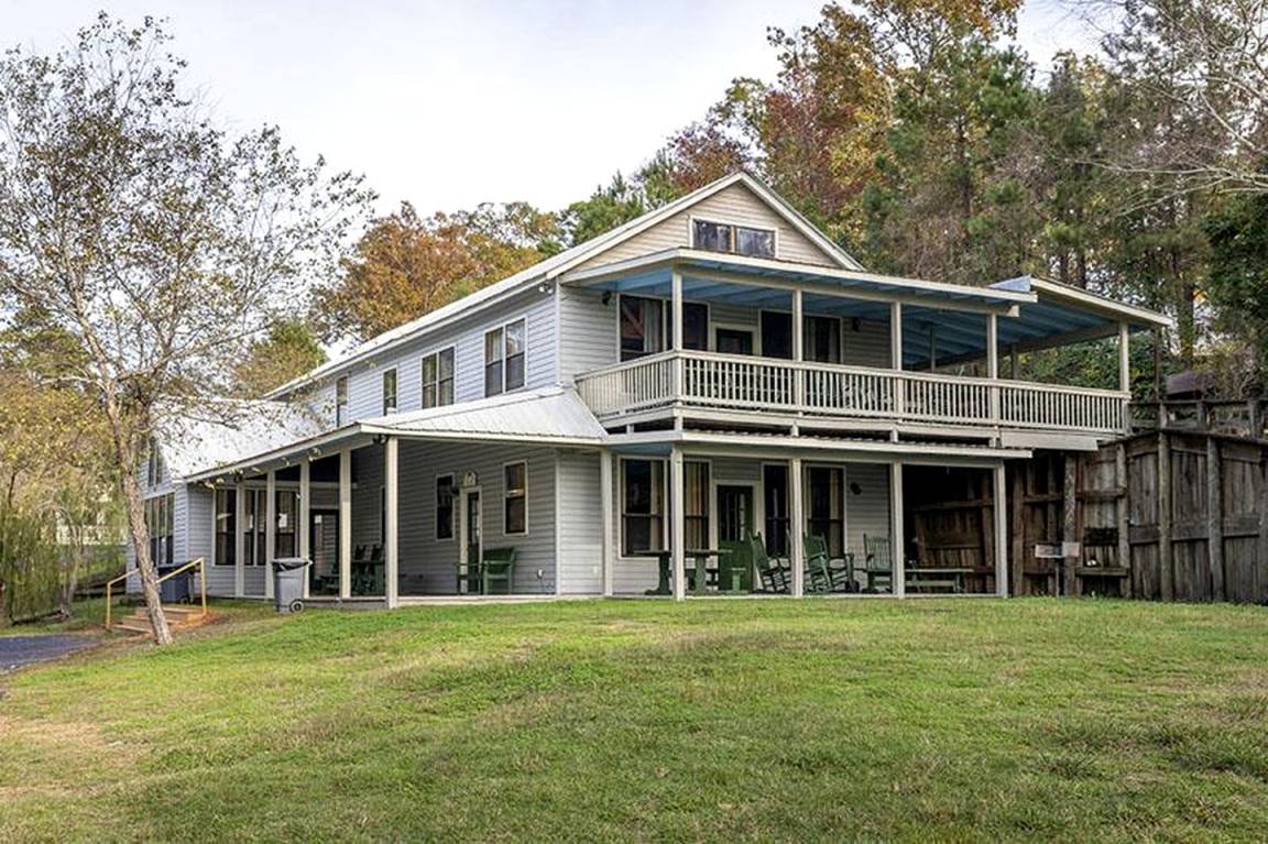 House ∙ 3 Bedrooms ∙ 8 Guests - Louisiana
