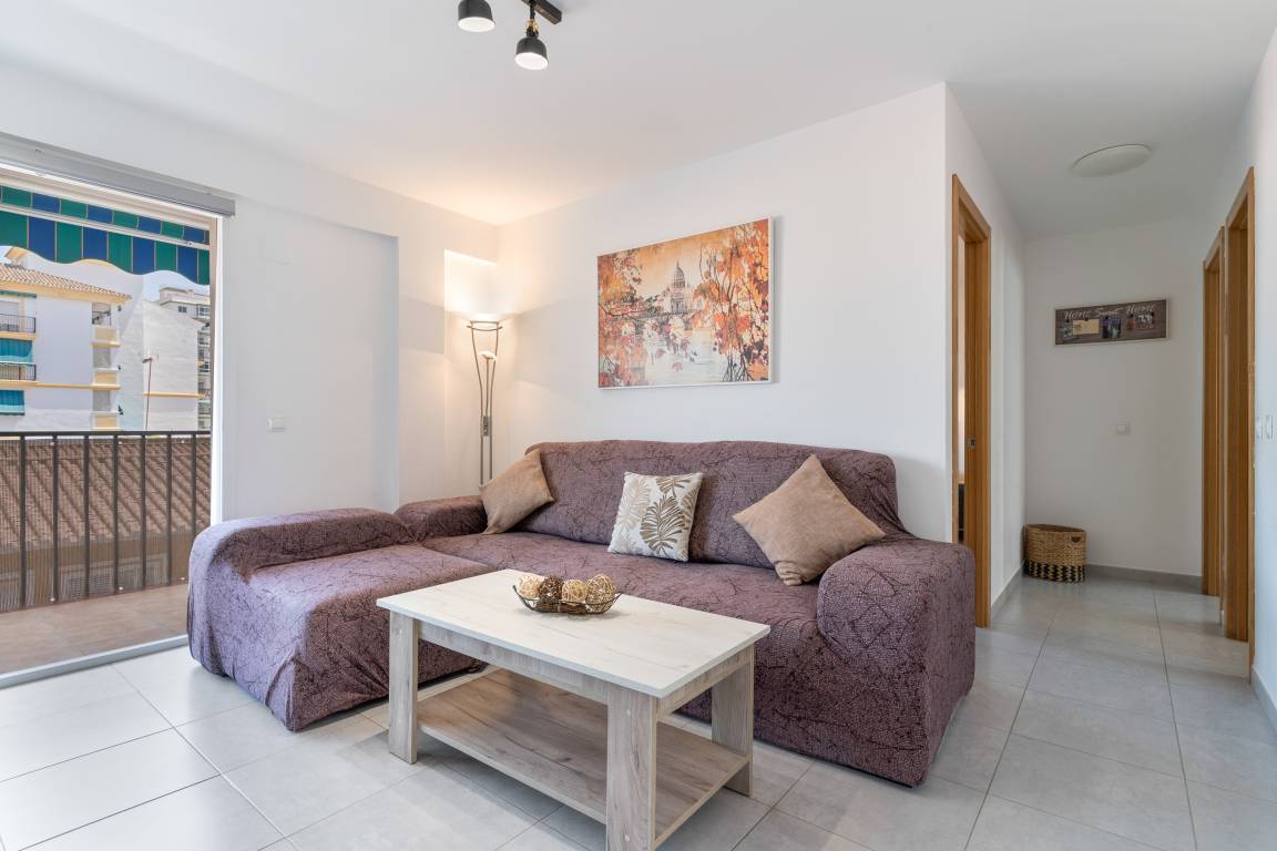 85 M² Apartamento ∙ 2 Habitaciones ∙ 4 Huéspedes - Torre del Mar