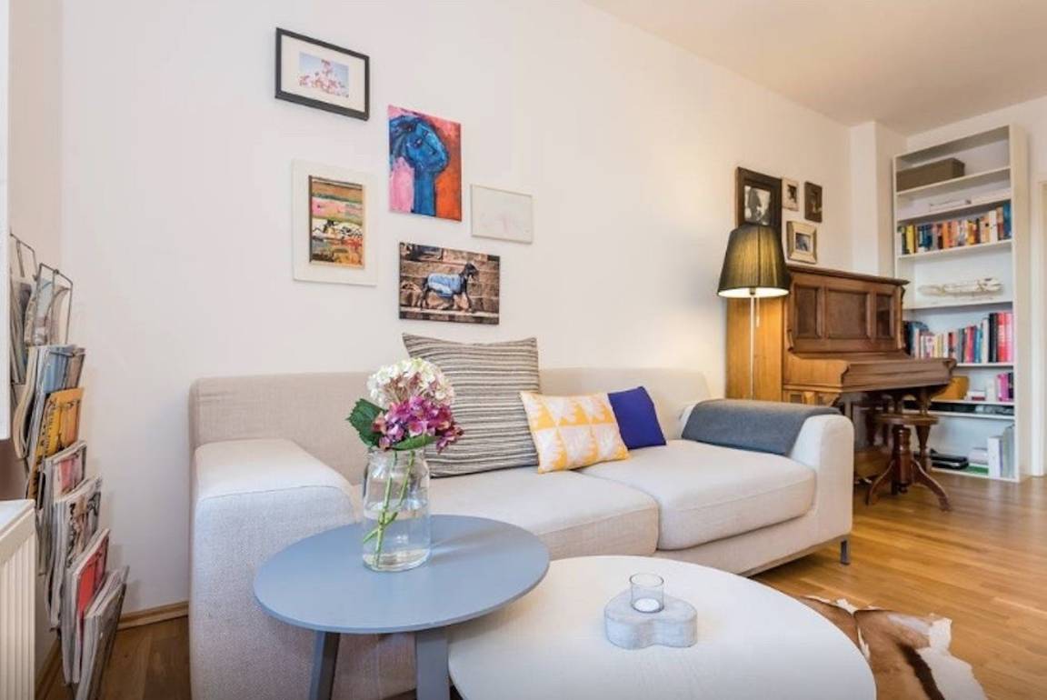 75 M² Private Room ∙ 1 Bedroom ∙ 1 Guest - Munich
