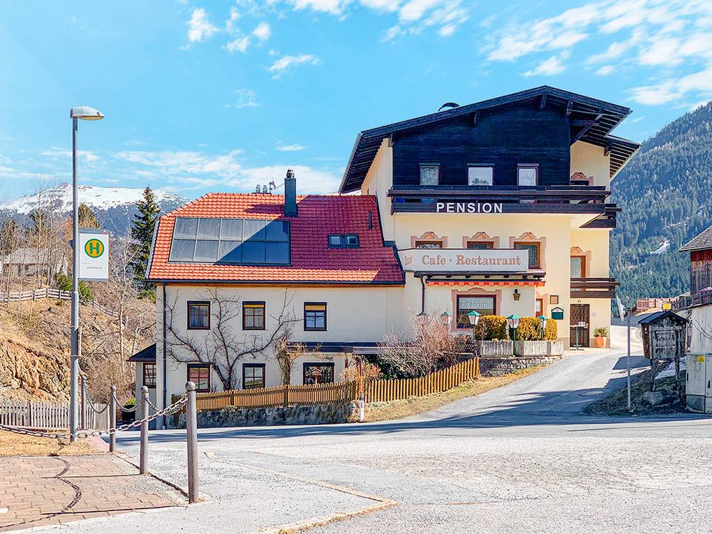 450 m² Ferienhaus ∙ 9 Schlafzimmer ∙ 23 Gäste – Bild 2