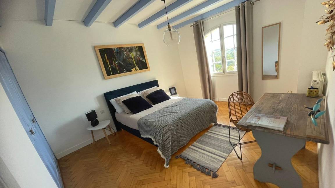 190 m² Gîte ∙ 4 Schlafzimmer ∙ 9 Gäste – Bild 13