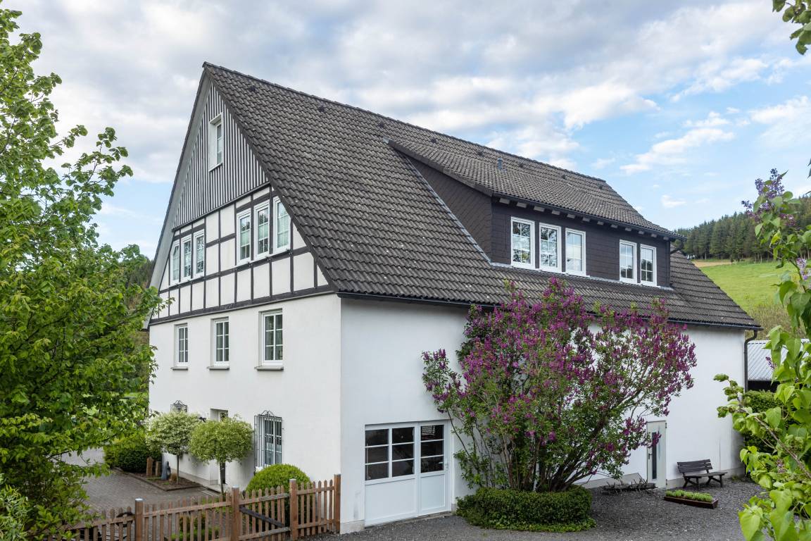 170 M² Ferienhaus ∙ 5 Schlafzimmer ∙ 11 Gäste - Schmallenberg