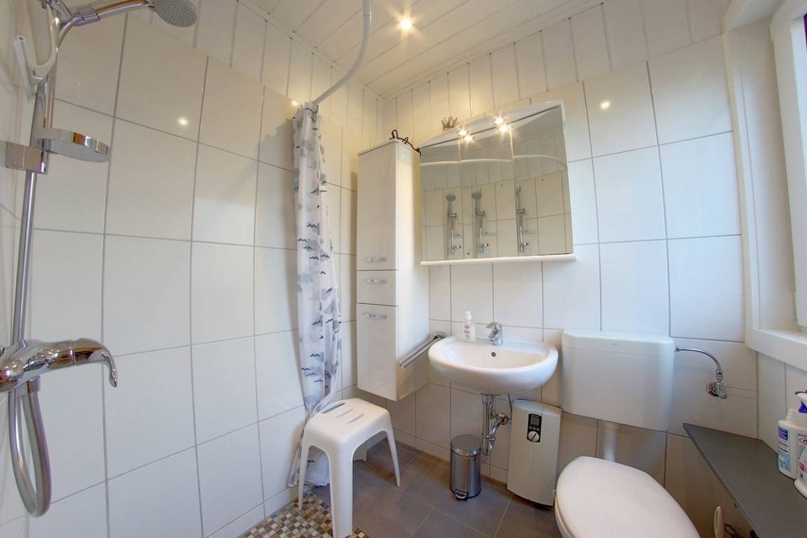 78 m² Ferienwohnung ∙ 2 Schlafzimmer ∙ 4 Gäste – Bild 9