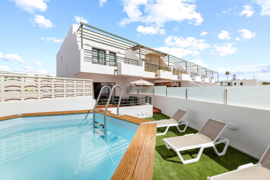 93 M² Villa ∙ 3 Bedrooms ∙ 5 Guests - Puerto del Carmen