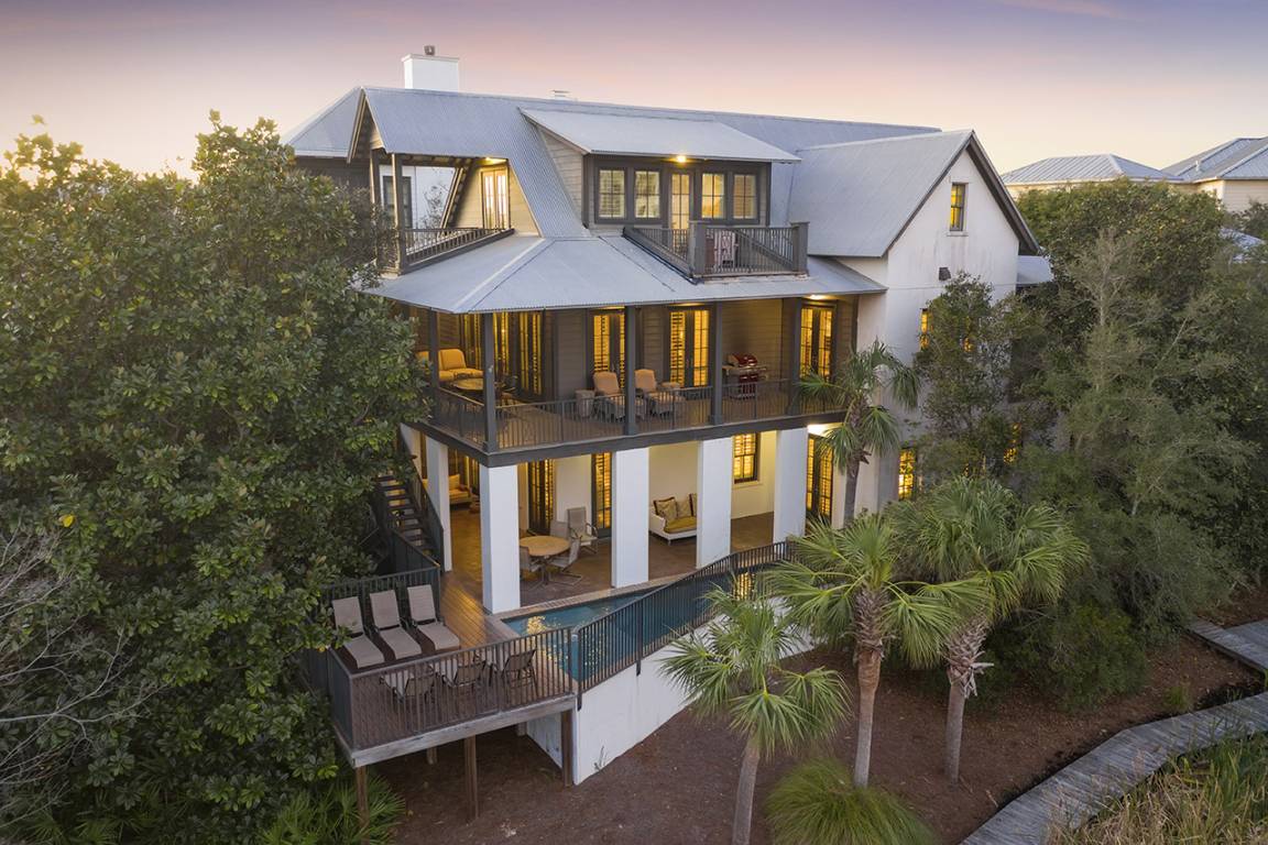 418 M² House ∙ 5 Bedrooms ∙ 13 Guests