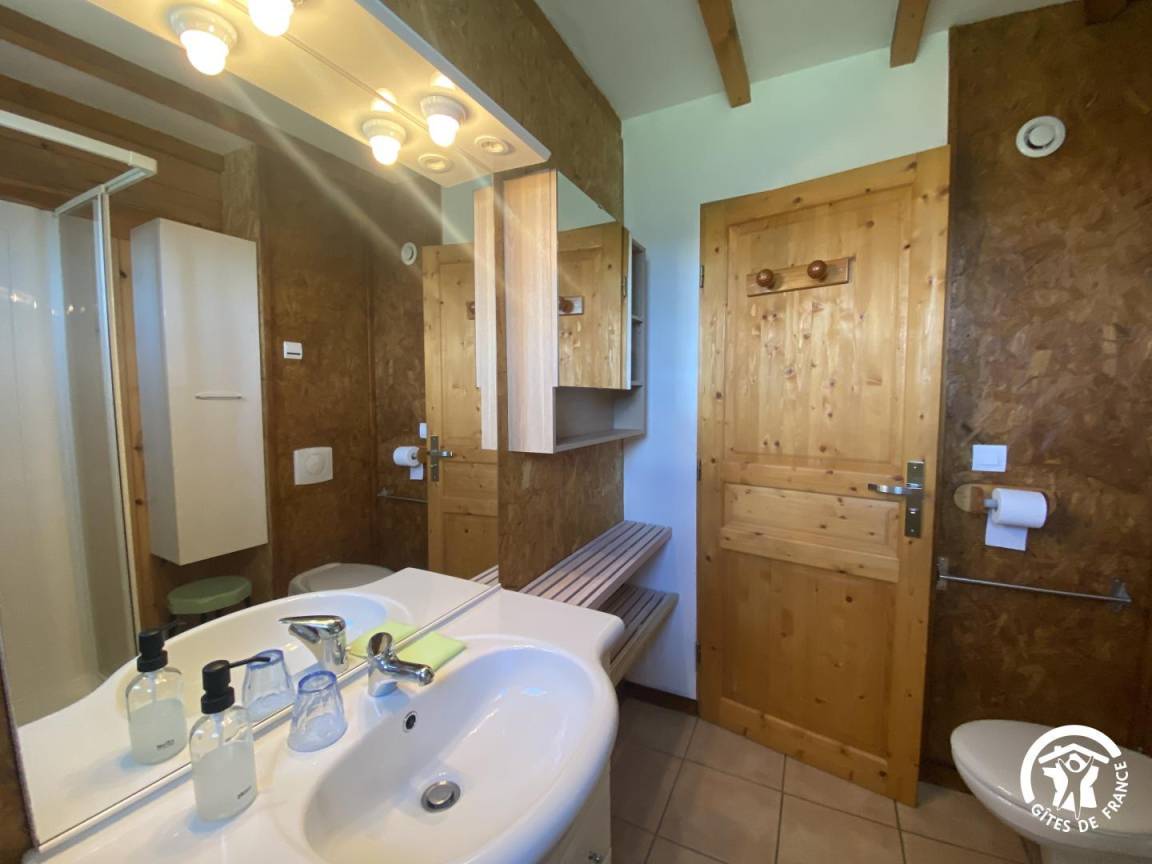 130 m² Gîte ∙ 6 Schlafzimmer ∙ 12 Gäste – Bild 30