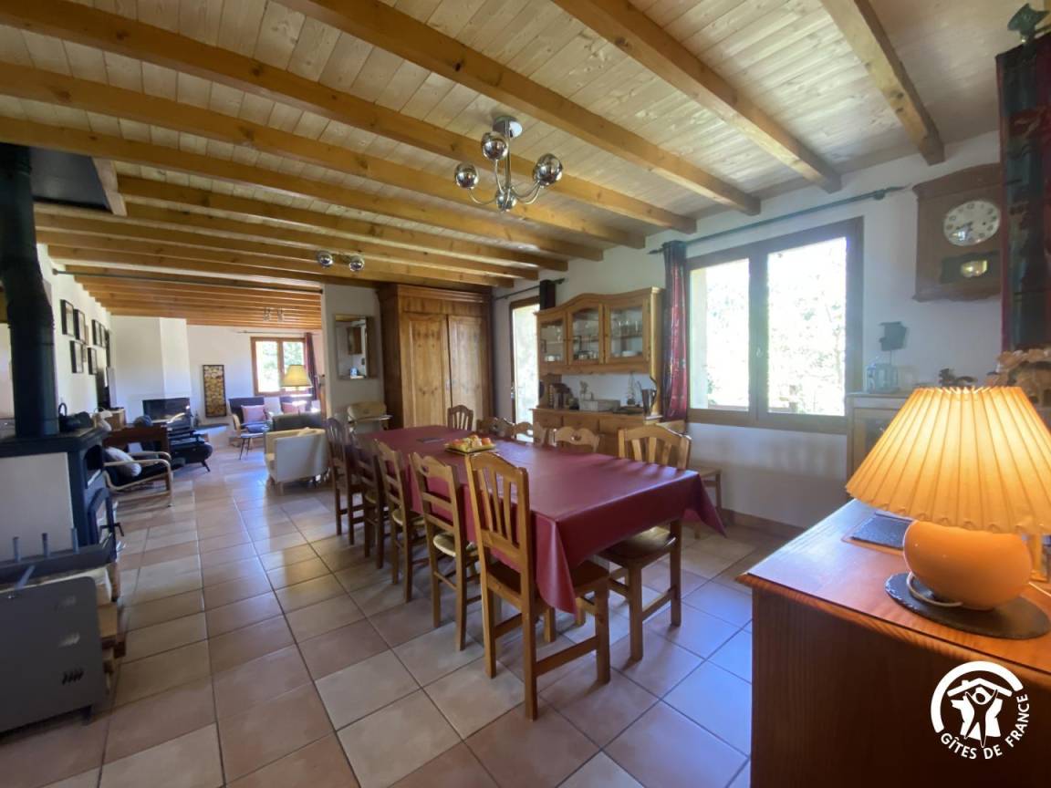 130 m² Gîte ∙ 6 Schlafzimmer ∙ 12 Gäste – Bild 4