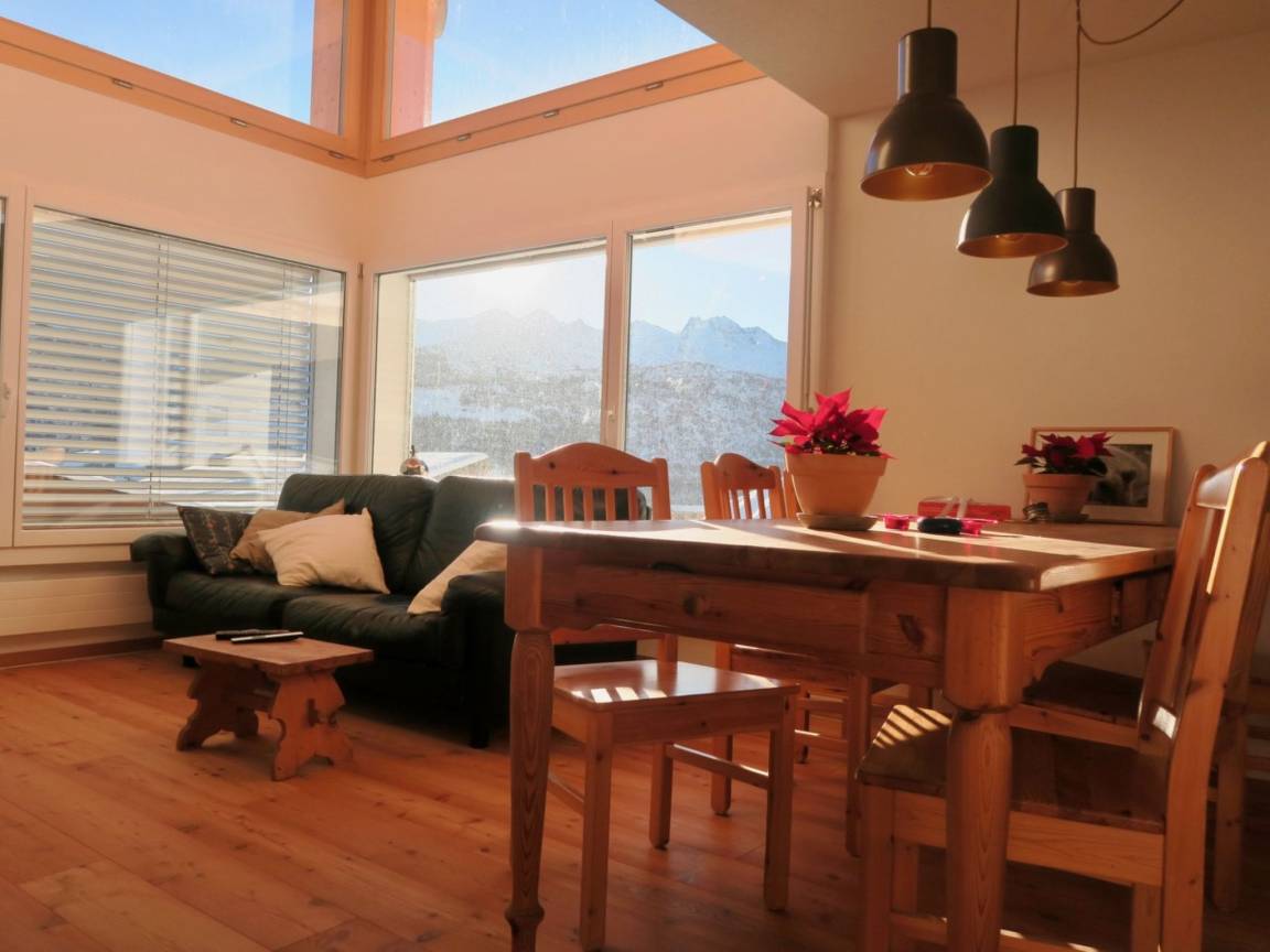 Ferienwohnung ∙ 5 Schlafzimmer ∙ 8 Gäste - Disentis