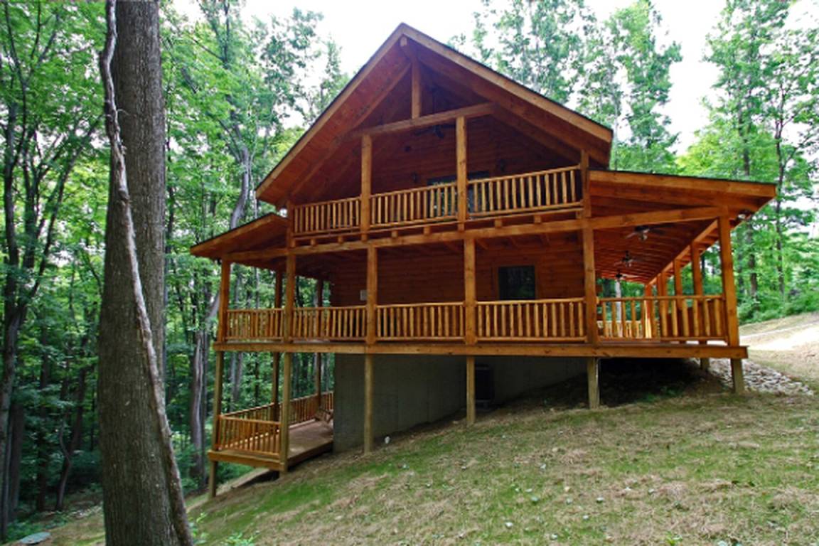 House ∙ 3 Bedrooms ∙ 8 Guests - Logan, OH