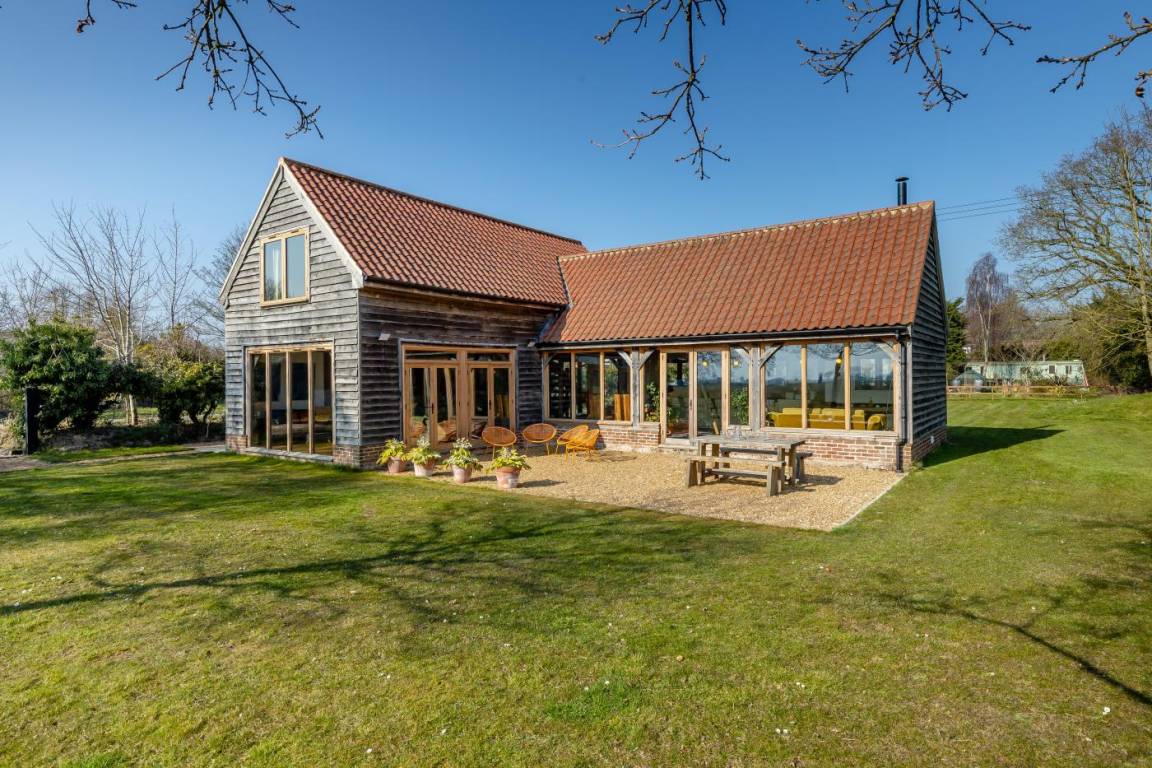 Cottage ∙ 3 Bedrooms ∙ 6 Guests - North Walsham