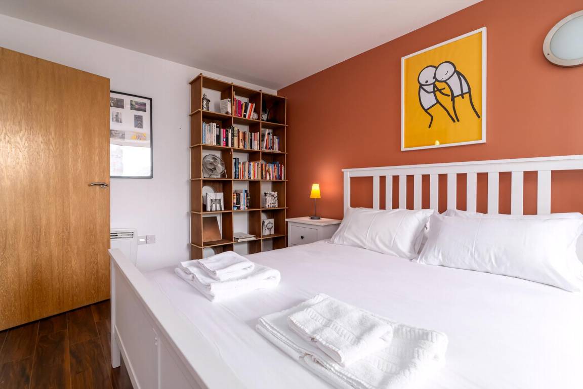 60 M² Apartment ∙ 2 Bedrooms ∙ 4 Guests - London