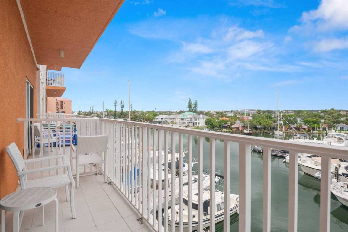 71 M² Condo ∙ 2 Bedrooms ∙ 6 Guests - Madeira Beach, FL