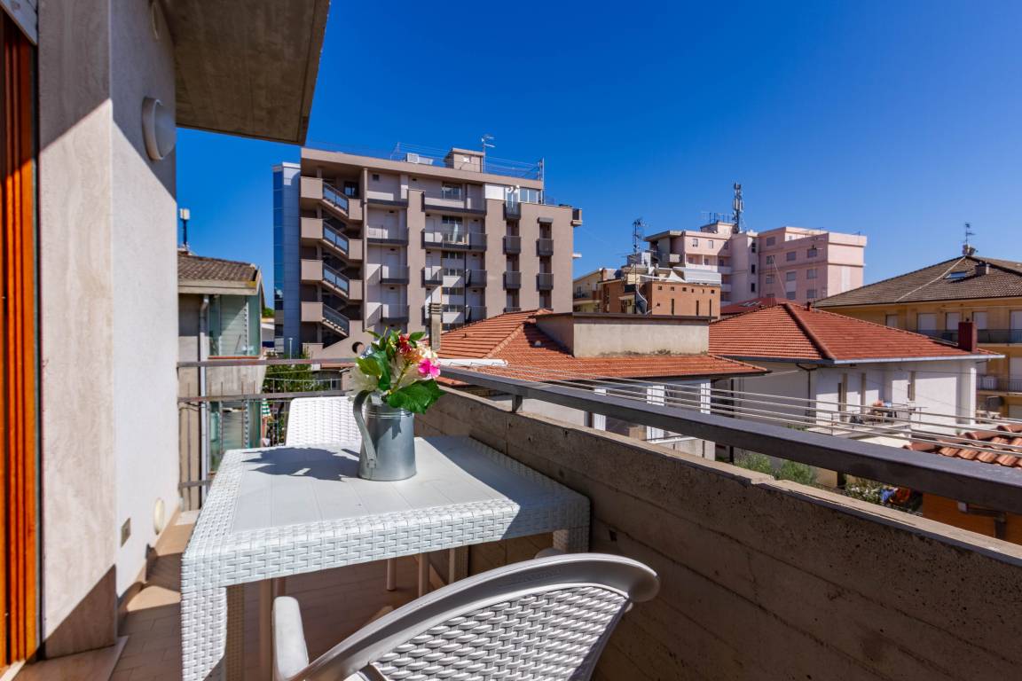 70 M² Appartement ∙ 2 Chambres ∙ 6 Personnes - Alba Adriatica