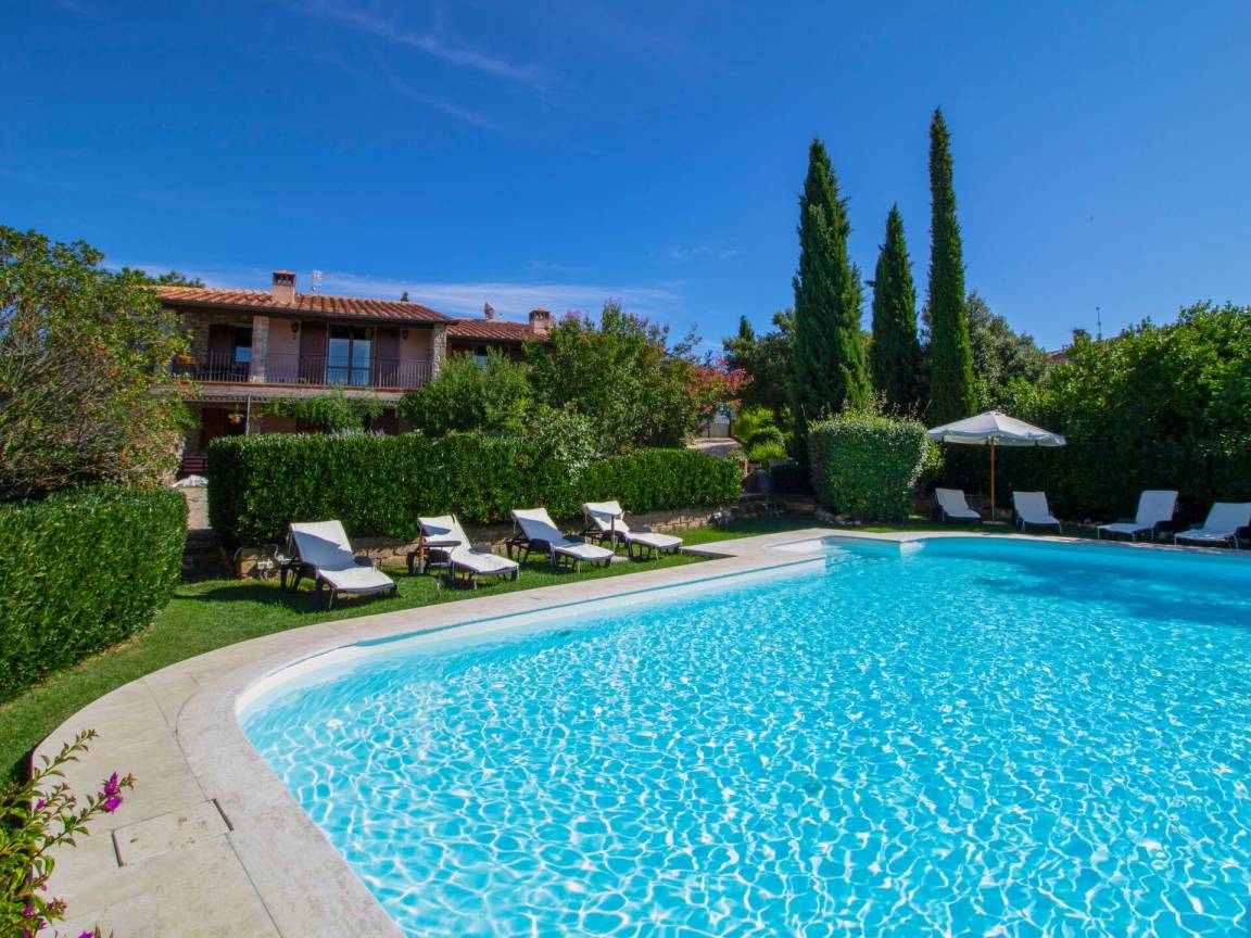 240 M² Villa ∙ 6 Habitaciones ∙ 12 Huéspedes - Saturnia