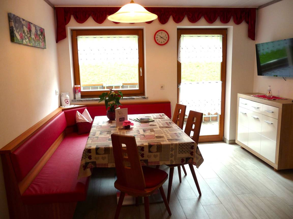 54 M² Ferienwohnung ∙ 2 Schlafzimmer ∙ 6 Gäste - Goldrain