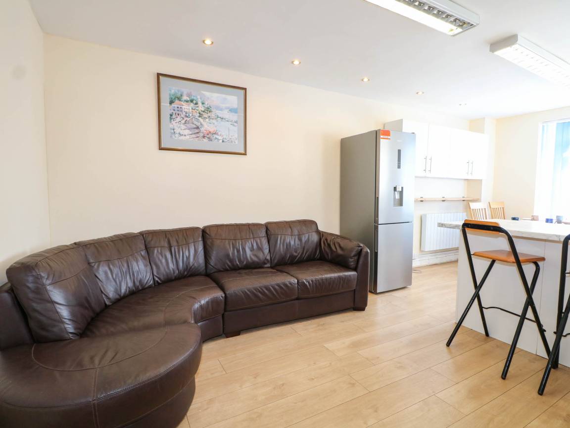 Cottage ∙ 3 Bedrooms ∙ 6 Guests - Lymington