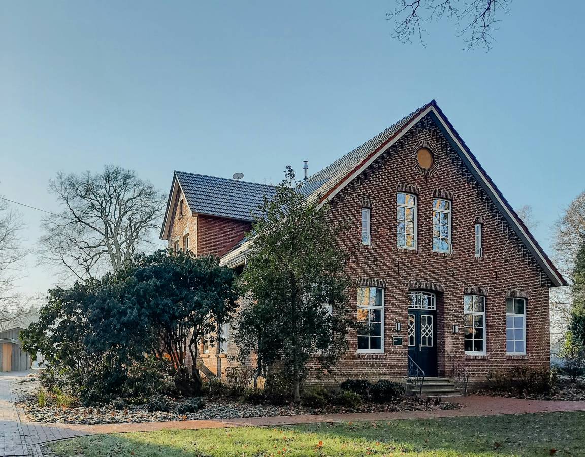 100 M² Ferienwohnung ∙ 2 Schlafzimmer ∙ 4 Gäste - Friedeburg