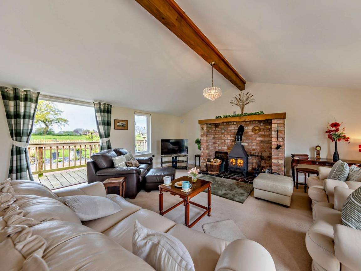 Lodge ∙ 2 Bedrooms ∙ 4 Guests - Cheshire