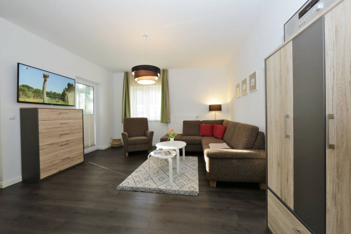 90 m² Ferienwohnung ∙ 2 Schlafzimmer ∙ 5 Gäste – Bild 3